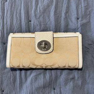 Coach wallet
